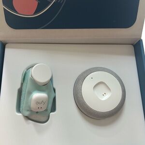 Eufy Baby Monitor with White and Gray Sensor
